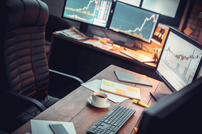 Bitcoin popular with hedge funds but investors can’t resist GBTC      